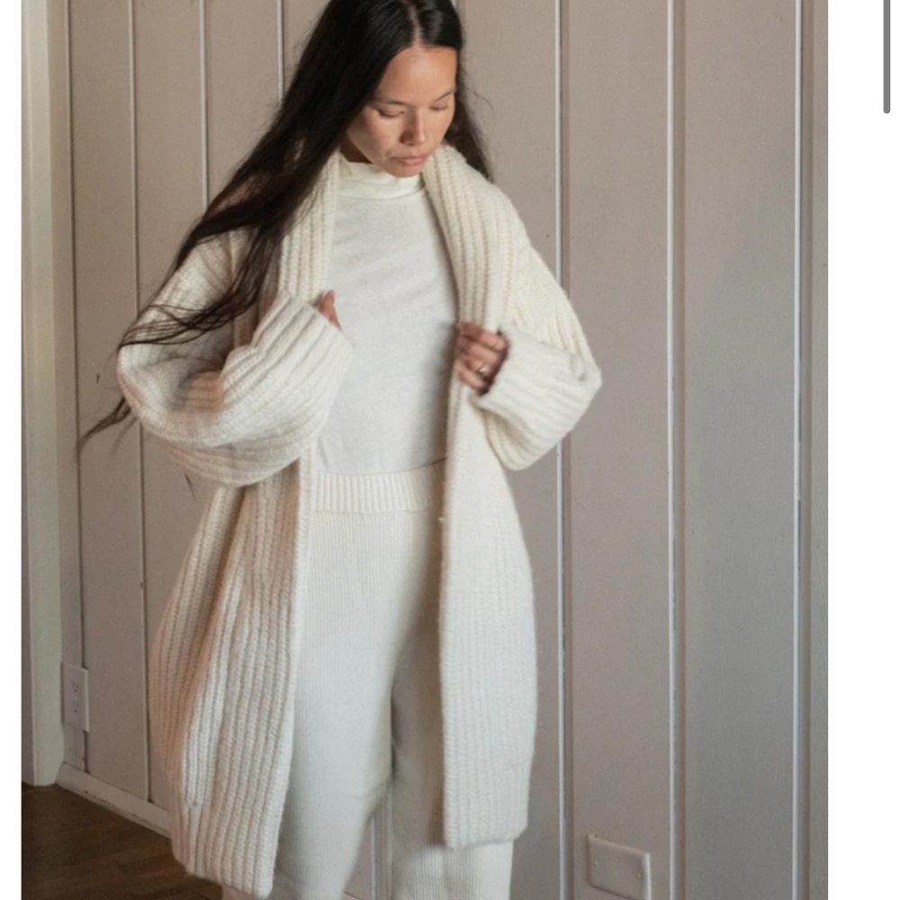 Ozma SABINE SWEATER(Eco-Cloud Alpaca Cotton)Cream M/L 33.75 in | 27 in | 21.5 in